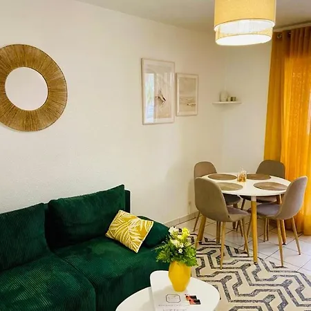 Le Juana Ii アンティーブ